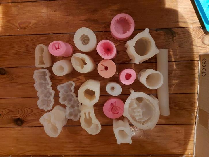 27x silicone kaarsmallen, Huis en Inrichting, Woonaccessoires | Kandelaars en Kaarsen, Zo goed als nieuw, Ophalen of Verzenden