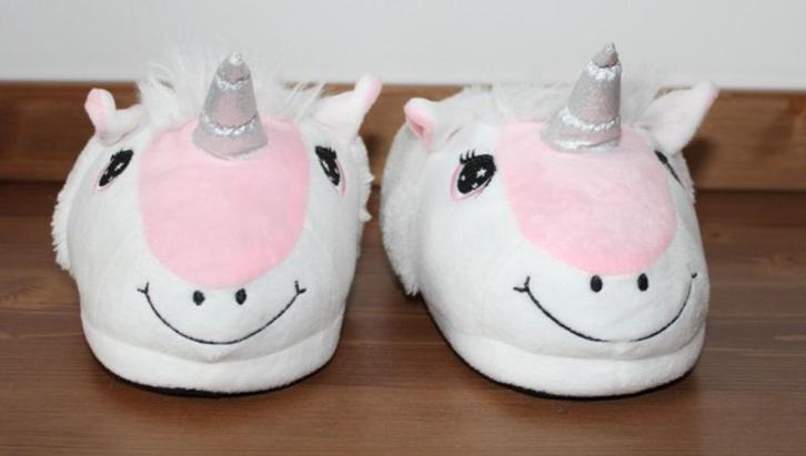 Unicorn pantoffels – Maat 35-36, Kinderen en Baby's, Kinderkleding | Schoenen en Sokken, Gebruikt, Overige typen, Jongen of Meisje