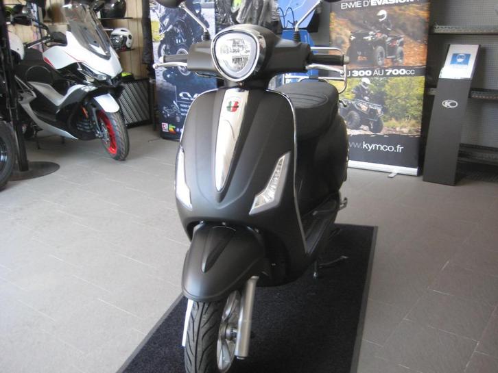 GTS bravo a 1.899 € de stock 25 kmh et 45 kmh garantie, Fietsen en Brommers, Scooters | Overige merken, Nieuw, Klasse A (25 km/u)