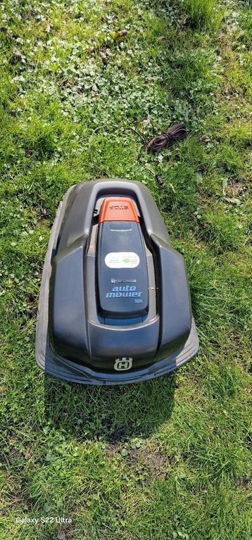 Robot tondeuse husqvarna 305 500m2, Enlèvement, Comme neuf