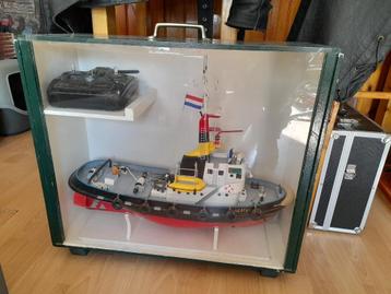 Modelboot beschikbaar voor biedingen