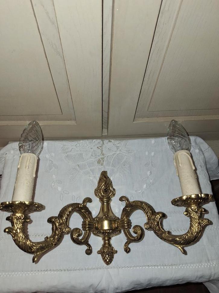 Antieke brons- vergulde wandkandelaar X 2. zie info, Antiquités & Art, Antiquités | Éclairage, Enlèvement ou Envoi