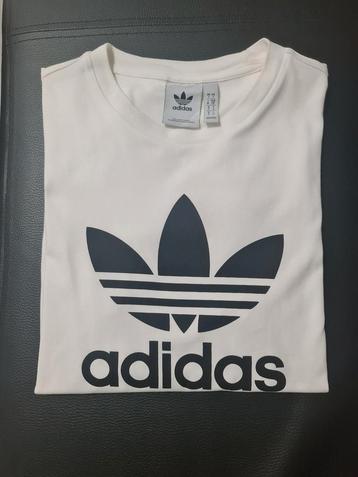 Originele Adidas T-shirts wit, blauw, zwart maat M  beschikbaar voor biedingen