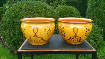 Paar vintage bloempotten Italy handwerk Ø 24cm beschikbaar voor biedingen
