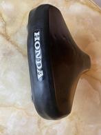 Selle velomoteur mob , Honda Camino, Entreprise