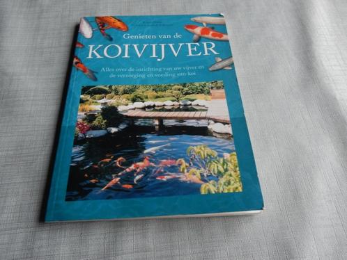 nr.1183 - Genieten van de koivijver, Boeken, Dieren en Huisdieren, Vissen, Ophalen of Verzenden