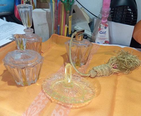 art deco parfumset kristal, Antiek en Kunst, Antiek | Glaswerk en Kristal, Ophalen of Verzenden