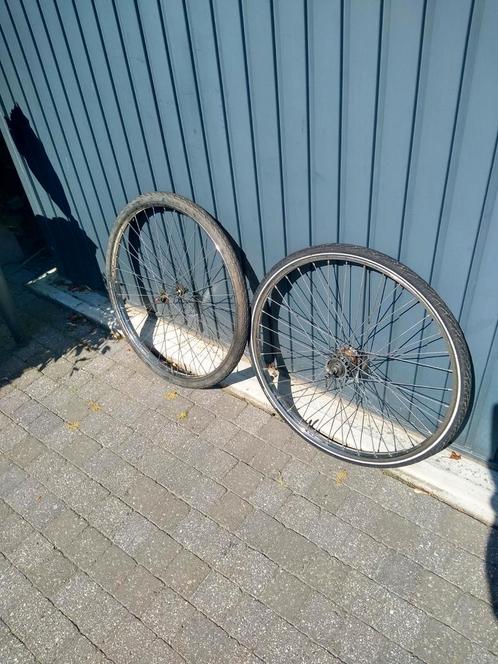 paar Inox wielen ,dubbelwandig in uitstekende staat. 26i ch, Fietsen en Brommers, Fietsonderdelen, Zo goed als nieuw, Verlichting