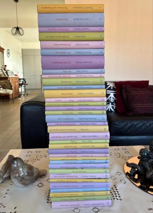 35 boeken Het Laatste Nieuws, Boeken, Stock en Verzamelingen, Zo goed als nieuw, Ophalen of Verzenden