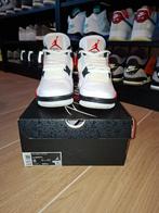 Air Jordan 4 “Red Cement” – Maat 41 – DH6927‑161, Comme neuf, Enlèvement, Blanc, Jordan