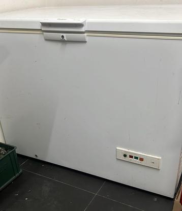 Congélateur, Electroménager, Congélateur, Classe énergétique A ou plus économe, 85 à 120 cm, Comme neuf
