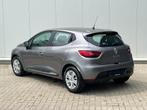 ✅ Renault Clio 1.2i GARANTIE | Airco | Navi | Cruise | 1.Eig, Auto's, Renault, Voorwielaandrijving, 4 cilinders, 127 g/km, Leder