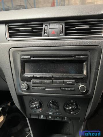 SEAT TOLEDO 4 radio cd speler 2012-2019 beschikbaar voor biedingen