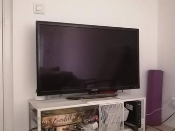 Samsung LED-tv 40" - 101 cm beschikbaar voor biedingen