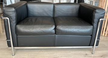 Cassina 2 Grand Confort, petit modèle beschikbaar voor biedingen