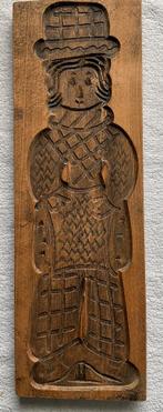 Grote speculaasplank met een vrouwenfiguur met hoed., Antiek en Kunst, Ophalen