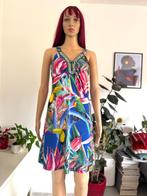 Beautiful summer dress with tropical print (size S/M), Kleding | Dames, Jurken, Maat 38/40 (M), Blauw, Ophalen of Verzenden, Zo goed als nieuw