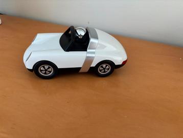 Play forever design auto  beschikbaar voor biedingen