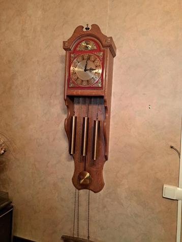 Klassieke wandklok tempus fugit, Antiek en Kunst, Ophalen