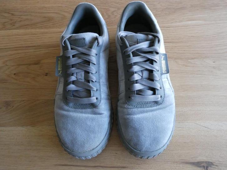 Sneakers Puma Carina Velvet grey - maat 40,5, Kleding | Dames, Schoenen, Gedragen, Sneakers, Grijs, Ophalen of Verzenden