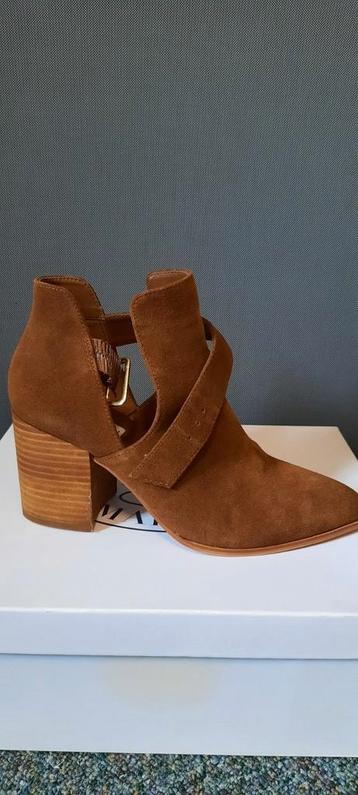 Damesschoenen Steve Madden m38 bruin beschikbaar voor biedingen