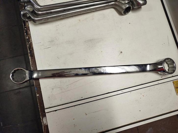 Clé Snap on polygonale double 30 32, Autos : Divers, Outils de voiture, Enlèvement