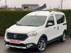 Dacia Dokker 1.5 dCi Stepway - 1e Main - Garantie 12 Mois, Auto's, Dacia, Stof, Gebruikt, Euro 6, 4 cilinders