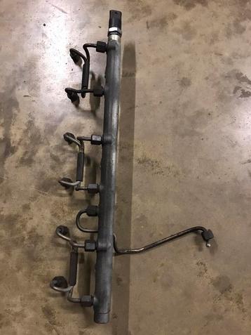 Brandstofrail Commonrail BMW M57 M57d1 beschikbaar voor biedingen