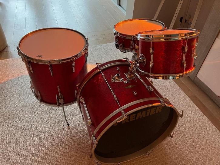Batterie Vintage 60s Premier Pre-International Red Sparkle, Musique & Instruments, Batteries & Percussions, Utilisé, Premier, Enlèvement