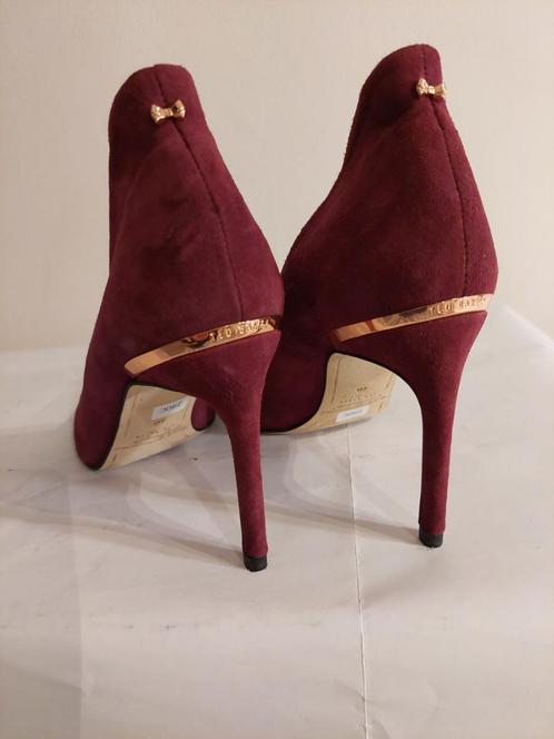 290C* Ted BAKER- jolis escarpins en cuir bordeaux (40), Vêtements | Femmes, Chaussures, Porté, Escarpins, Autres couleurs, Envoi