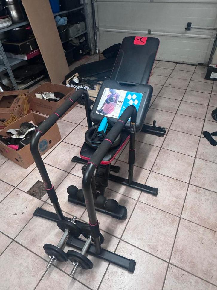 Banc musculation et accessoires ( poid ect), Sport en Fitness, Fitnessapparatuur, Zo goed als nieuw, Ligfiets, Benen, Ophalen