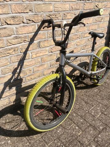 BMX beschikbaar voor biedingen