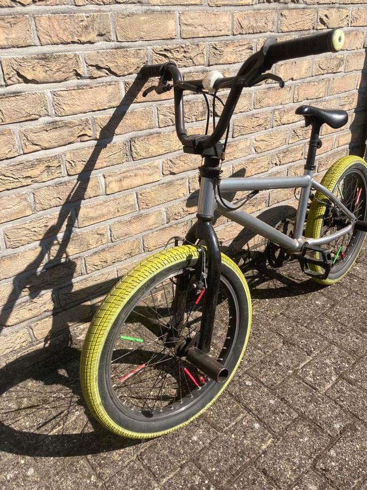 BMX, Fietsen en Brommers, Fietsen | Crossfietsen en BMX, Gebruikt, 16 tot 20 inch, Stuur 360° draaibaar, Voetsteunen, Ophalen