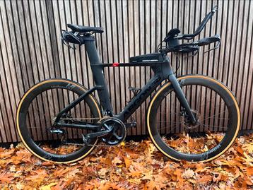 Tijdritfiets argon 18 E117 met schijfremmen maat M beschikbaar voor biedingen