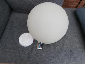 Mooie witte LED-ballamp 