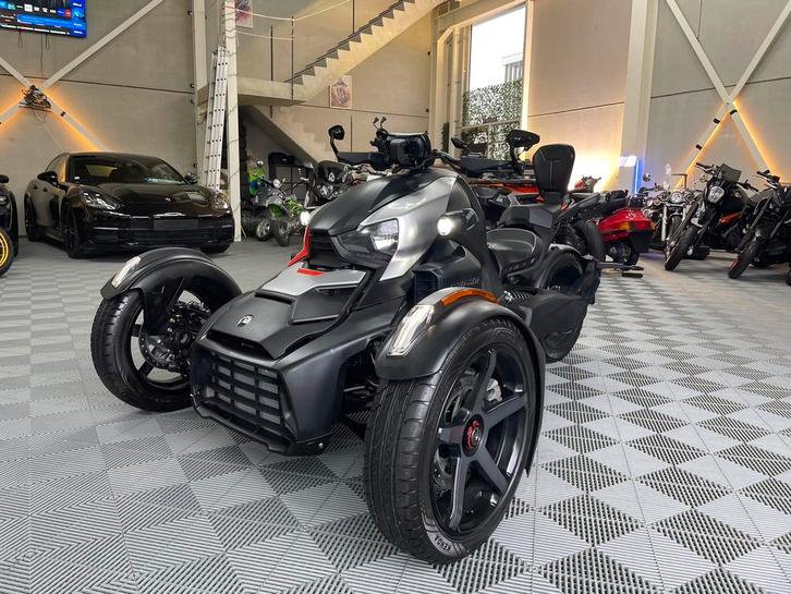 CAN AM RYKER SPORT 900 * 2024 * 1.200 km * Garantie, Motoren, Quads en Trikes, meer dan 35 kW, 3 cilinders, Ophalen