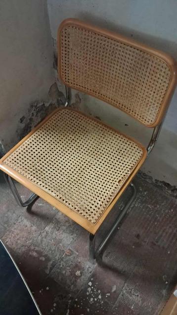 Chaisse cannage beschikbaar voor biedingen