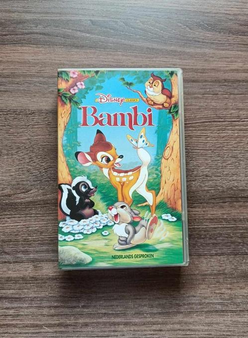 VHS - Bambi - Nederlands - Disney Classics - Vintage - €2,50, CD & DVD, VHS | Enfants & Jeunesse, Utilisé, Dessins animés et Film d'animation