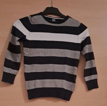 ¤ Trui ( maat 110-116) beschikbaar voor biedingen