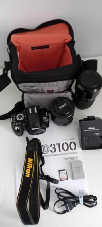Nikon D3100 met 2 lenzen  beschikbaar voor biedingen