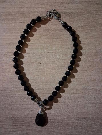Ketting Victoria beschikbaar voor biedingen