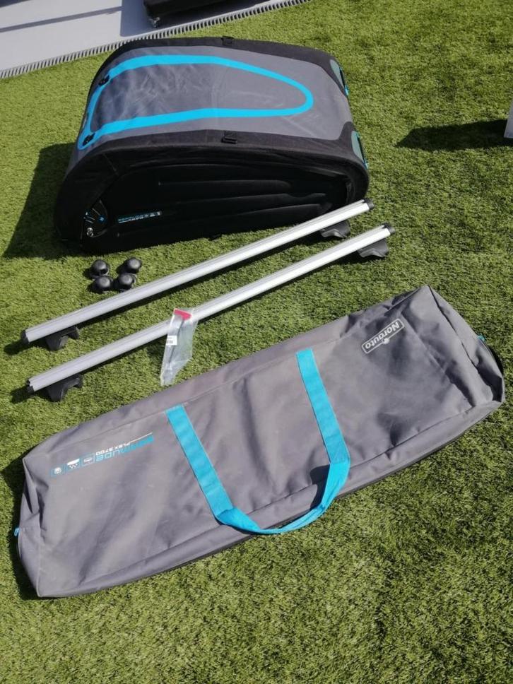 coffre de toit pliable avec barres de toit, Autos : Divers, Coffres de toit, Comme neuf, Enlèvement