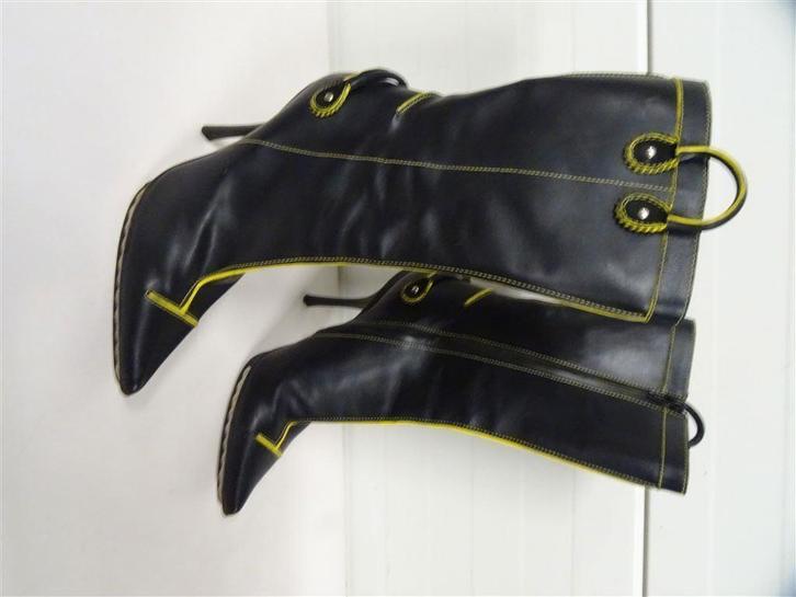 A6706. Dsquared2 leren Laarzen Maat 39, Kleding | Dames, Schoenen, Gedragen, Zwart, Ophalen of Verzenden