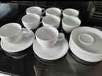 Cappuccino tassen met schotels, Ophalen