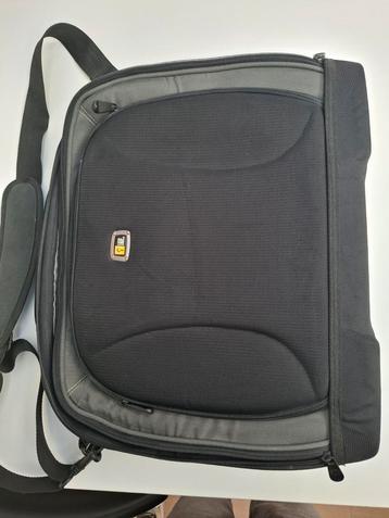 Case Logic laptop tas, nooit gebruikt  beschikbaar voor biedingen