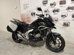 Honda NC750X DCT met packs (btw moto) (bj 2024), Motoren, 750 cc, 2 cilinders, Bedrijf, Meer dan 35 kW