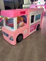 Barbie camper + barbiepoppen + zwembad en glijbaan, Kinderen en Baby's, Ophalen, Zo goed als nieuw, Barbie