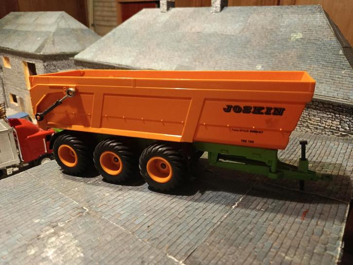 Joskin Trans-Space 8000/27 Siku emmer, Hobby en Vrije tijd, Modelauto's | 1:32, Zo goed als nieuw, Tractor of Landbouw, SIKU, Ophalen of Verzenden