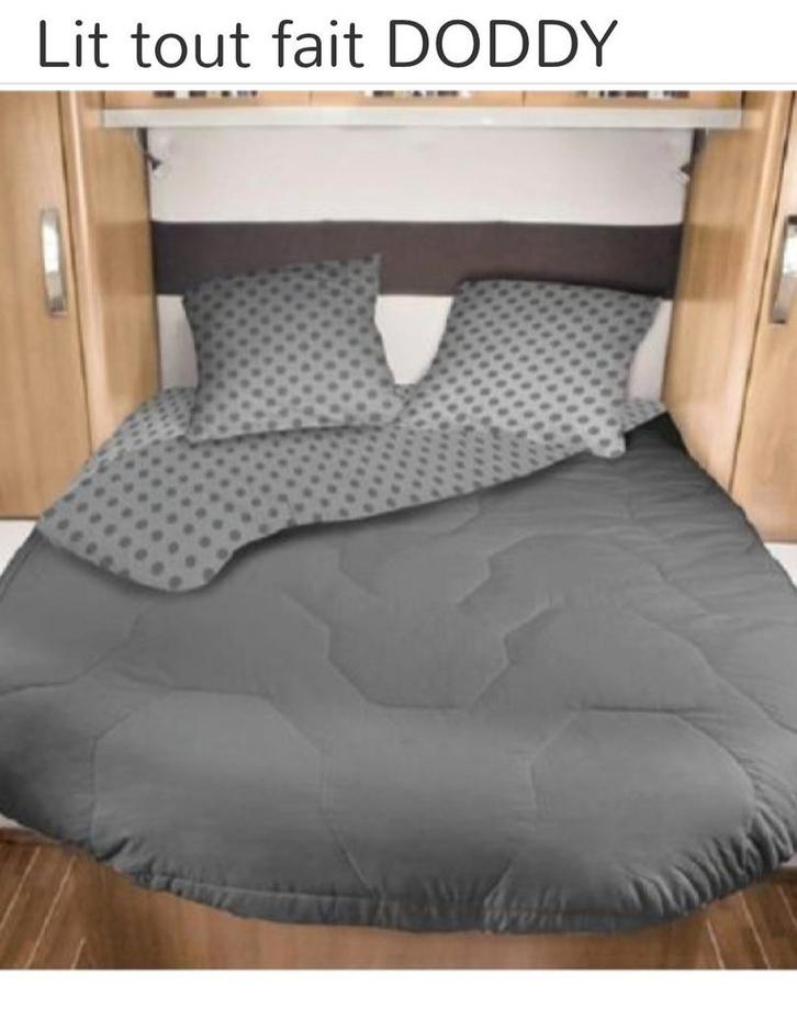 Lit tout fait 140x190 DODDY pour caravane/camping-car/bateau, Caravans en Kamperen, Caravanaccessoires, Zo goed als nieuw, Ophalen of Verzenden