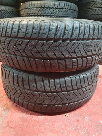 2 Pirelli 225/45/19 RUNFLAT en starry winterbanden  beschikbaar voor biedingen